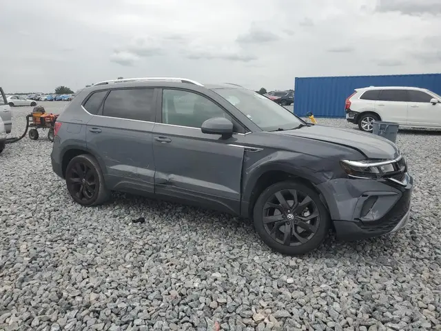 VOLKSWAGEN TAOS 2022