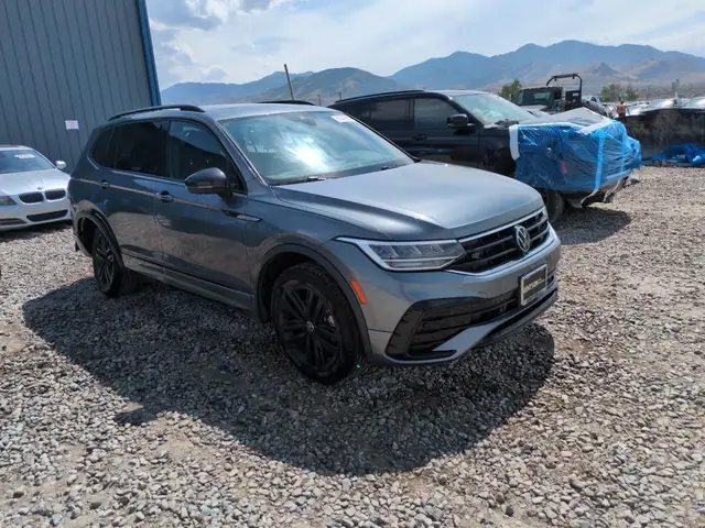 VOLKSWAGEN TIGUAN SE R-LINE BLACK 2022