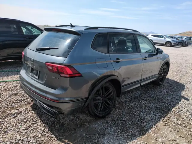 VOLKSWAGEN TIGUAN SE R-LINE BLACK 2022