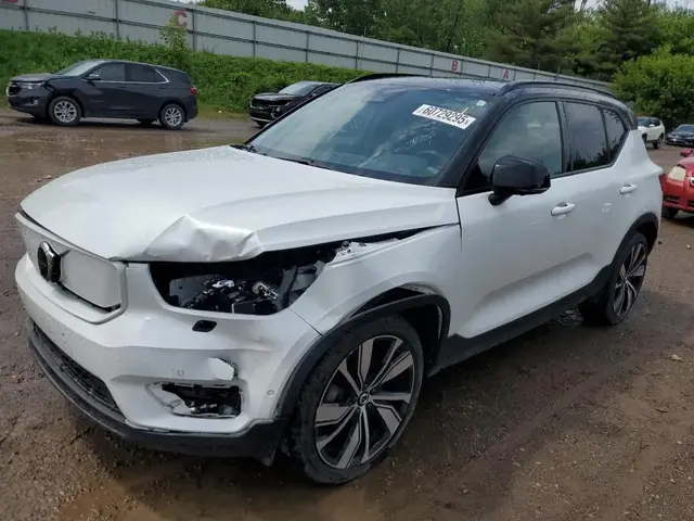 VOLVO XC40 P8 RECHARGE PLUS 2021