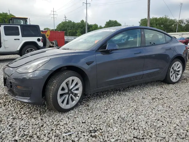 TESLA MODEL 3 2022