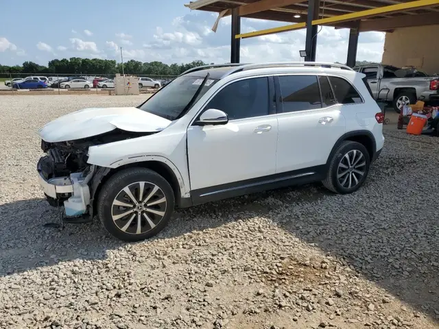 MERCEDES-BENZ GLB 250 2022