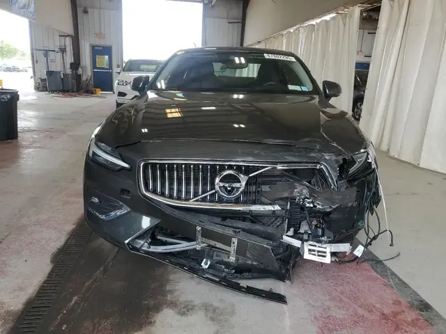 VOLVO S60 B5 INSCRIPTION 2021