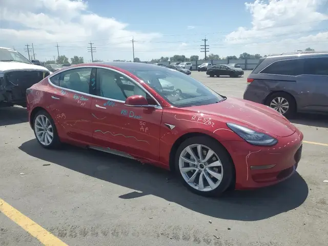 TESLA MODEL 3 2018