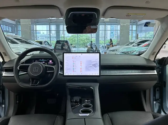 ZEEKR WE KM WE 2WD 712 KM 2021