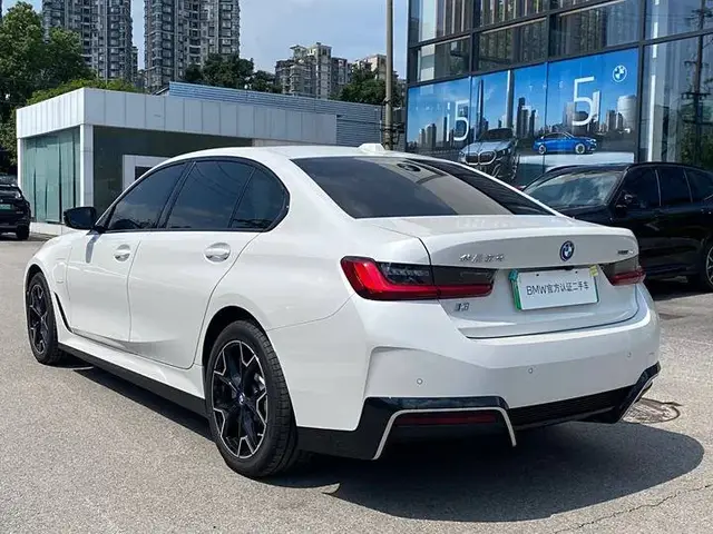 BMW I3 E-DRIVE 40 L 2024