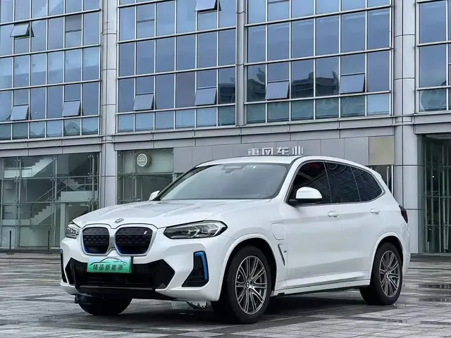 BMW IX3 2022