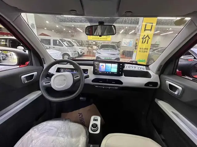 GEELY PANDA MINI 2024