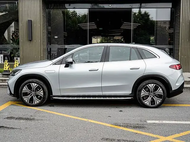 MERCEDES-BENZ EQE E-350 4MATIC LUXURY 2023