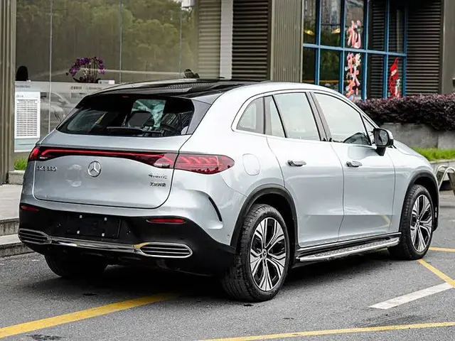 MERCEDES-BENZ EQE E-350 4MATIC LUXURY 2023