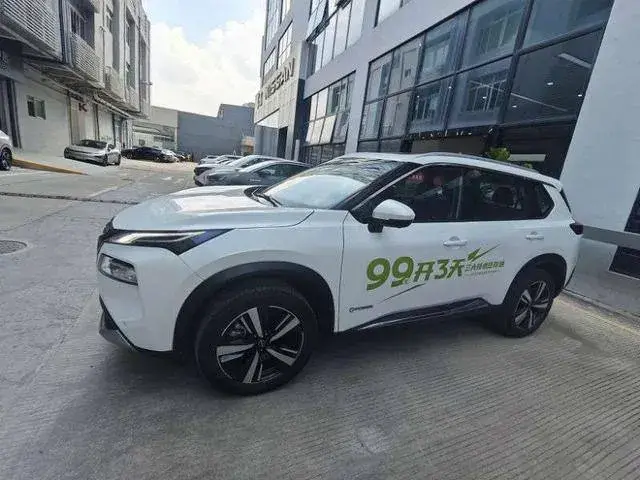 NISSAN X-TRAIL E-POWER 2023