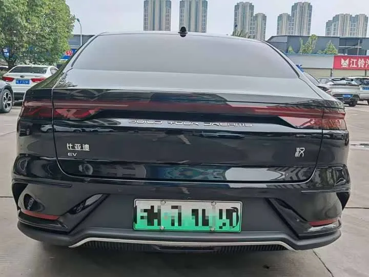 BYD HAN 2025