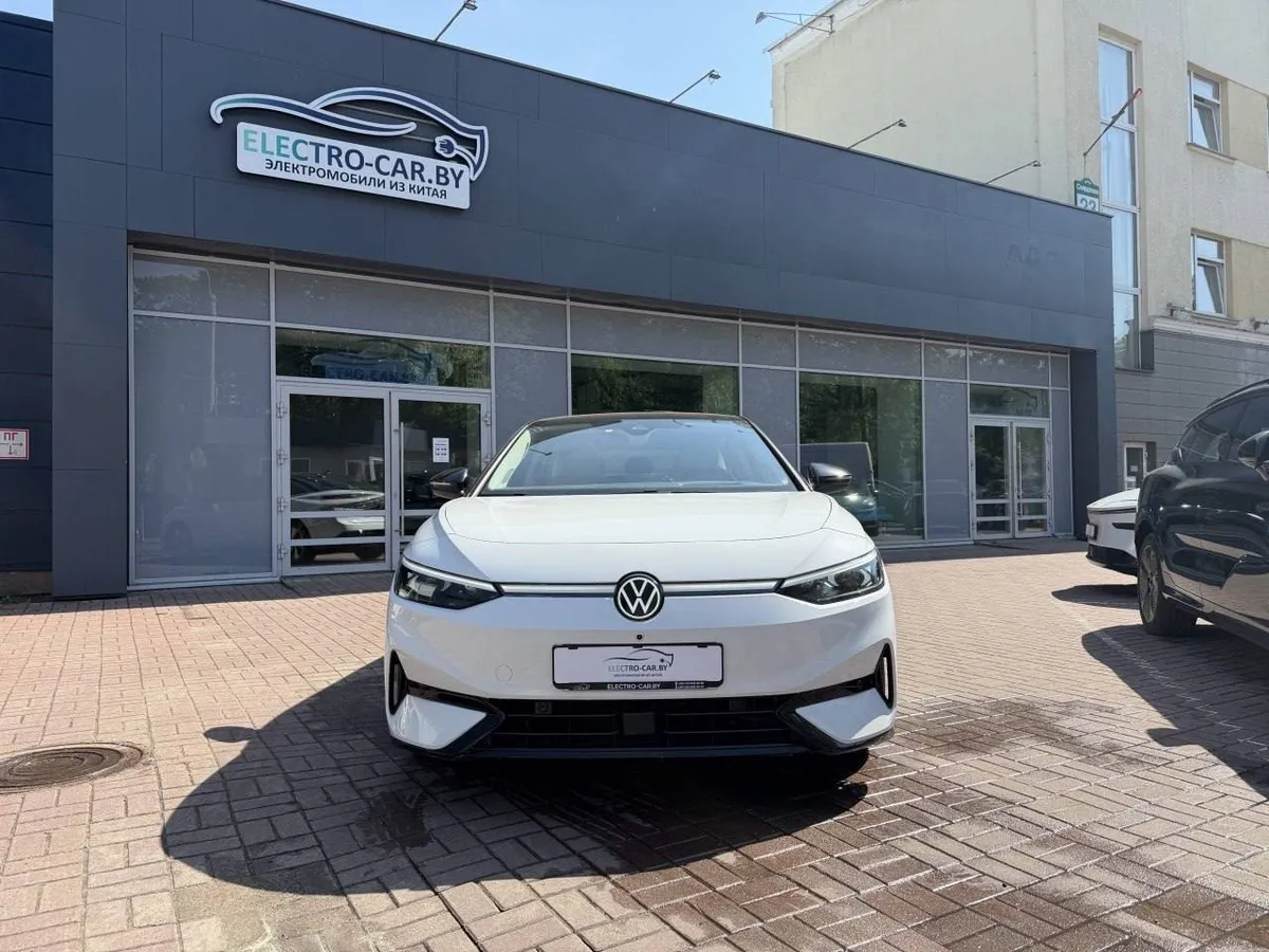 VOLKSWAGEN ID 2023