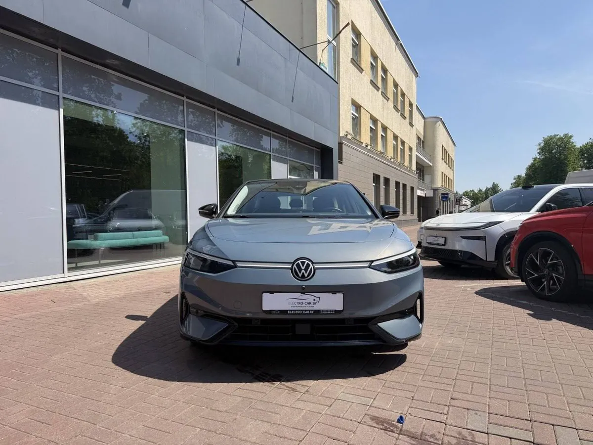 VOLKSWAGEN ID 2023