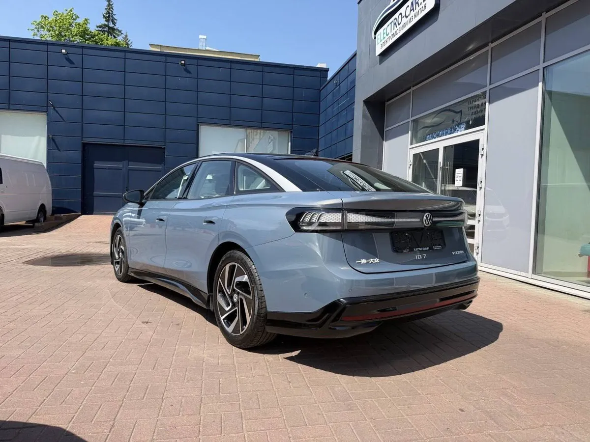 VOLKSWAGEN ID 2023