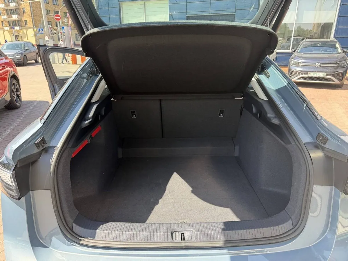 VOLKSWAGEN ID 2023