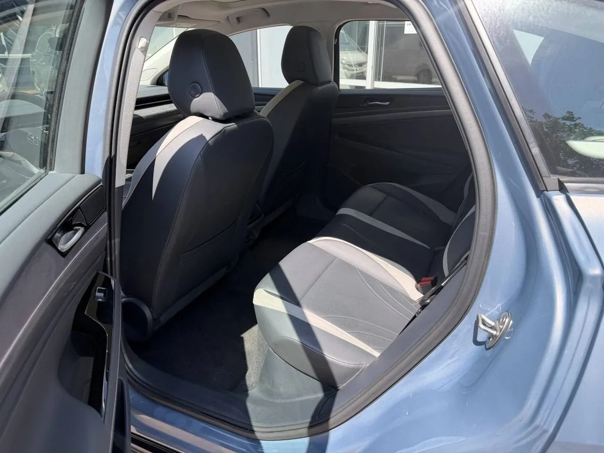 VOLKSWAGEN ID 2023
