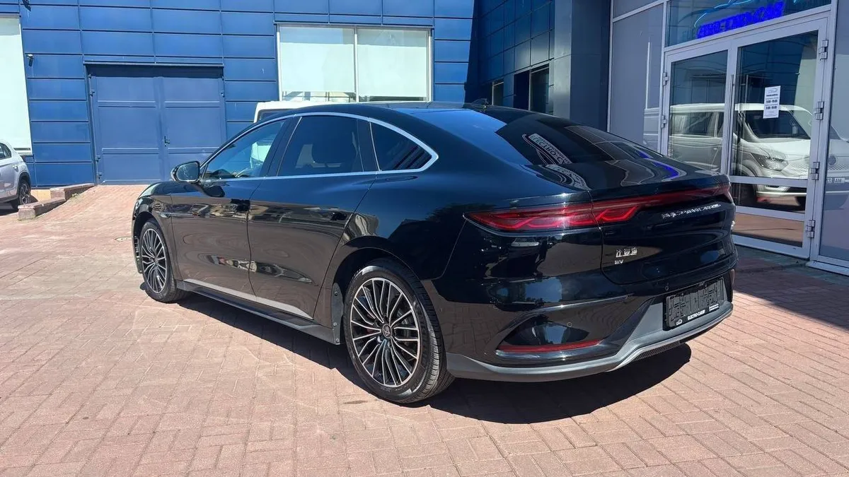 BYD HAN 2025