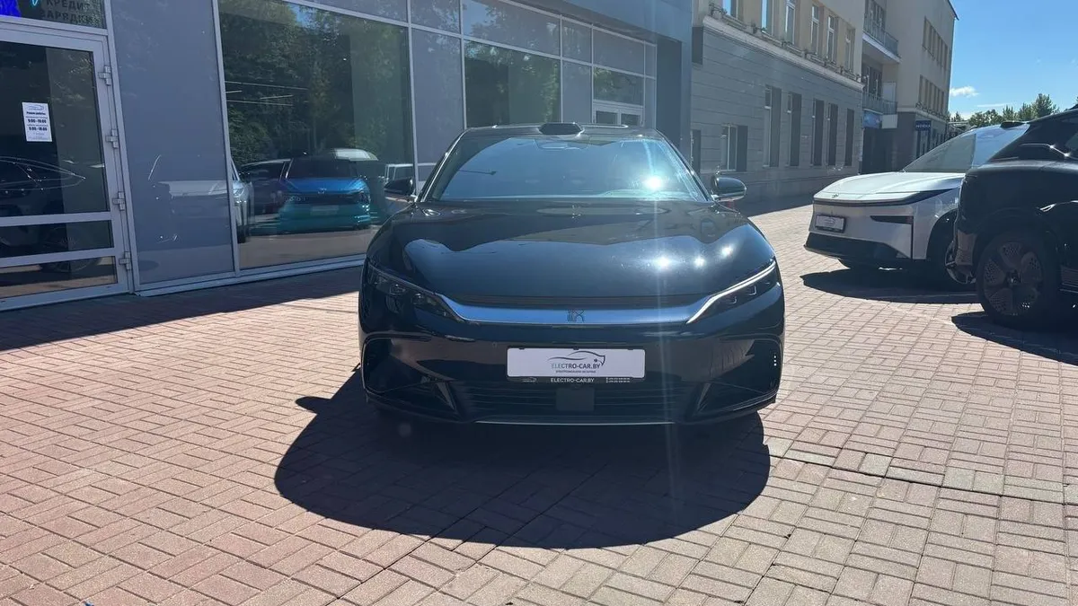 BYD HAN 2025