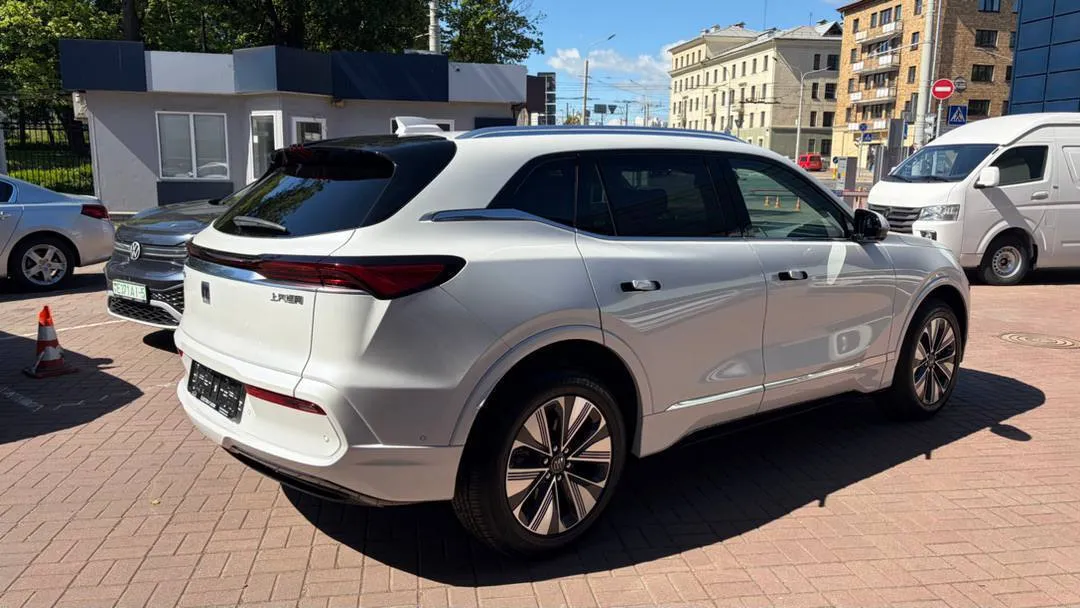 BUICK E5 PREMIUM 2025