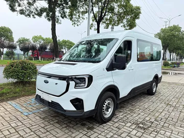 FORD E-TRANSIT 2025