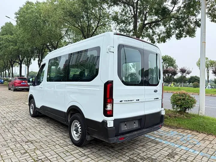 FORD E-TRANSIT 2025