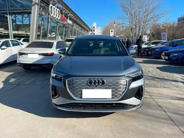 AUDI Q4 E-TRON 2023