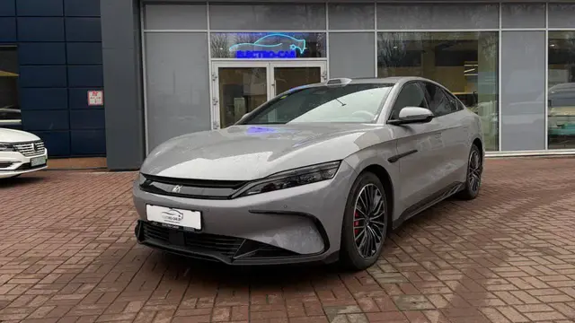 SMART VERSION 701KM EXCITEMENT DRIVING VERSION 701KM EXCITEMENT 2025