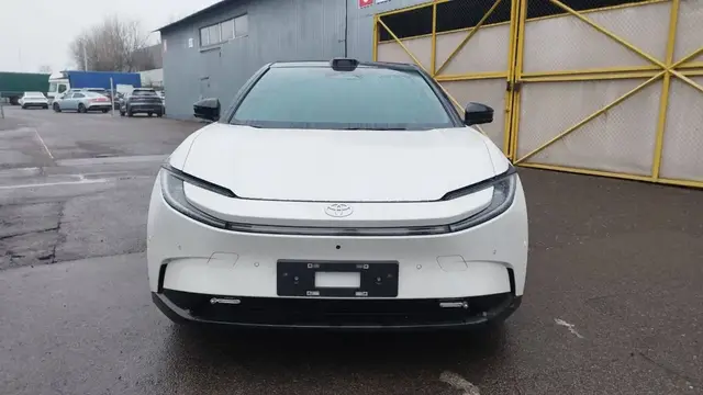 TOYOTA BZ5 550 PRO SMART 2025