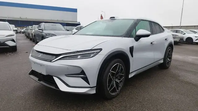 SMART DRIVING MODEL 2025