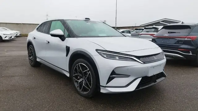 SMART DRIVING MODEL 2025