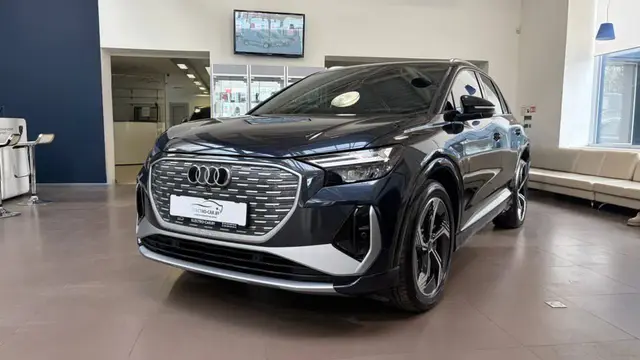 AUDI Q4 E-TRON CREATIVE EDITION 2025