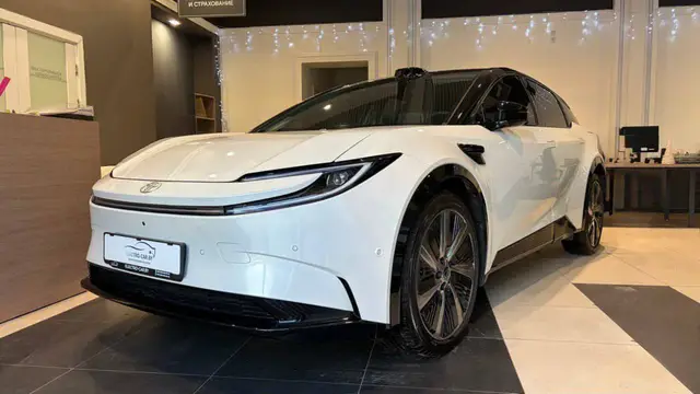 TOYOTA BZ5 550 PRO SMART 2025