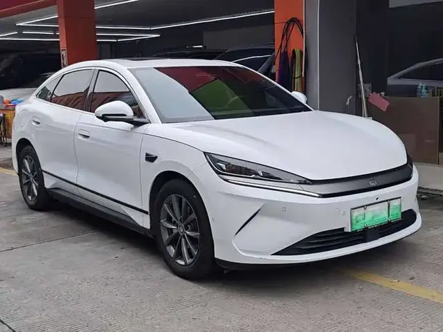 BYD QIN L 2025