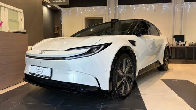 TOYOTA BZ5 550 PRO SMART 2025