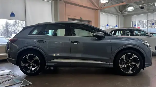 AUDI Q4 E-TRON CREATIVE EDITION 2023
