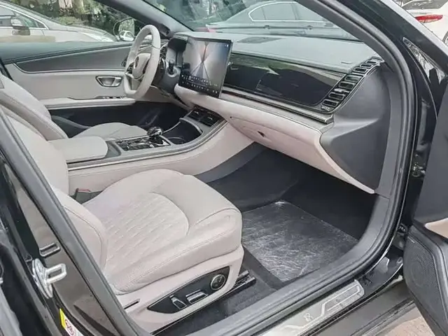 BYD HAN 2025
