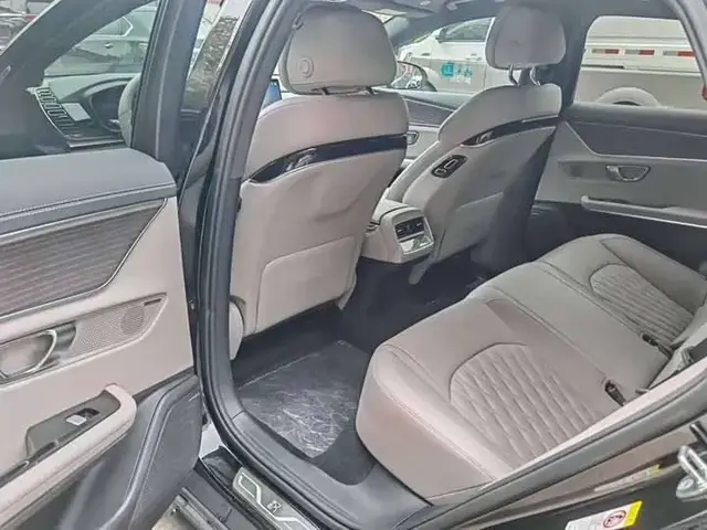 BYD HAN 2025