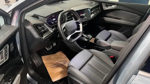 AUDI Q4 E-TRON CREATIVE EDITION 2023