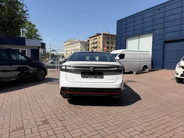 VOLKSWAGEN ID 2023
