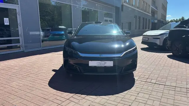 BYD HAN 2025