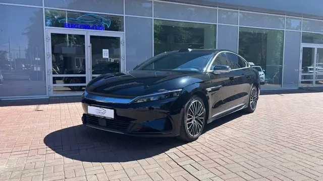 BYD HAN 2025