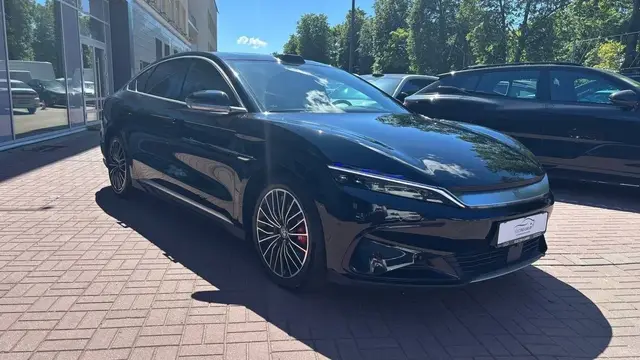BYD HAN 2025