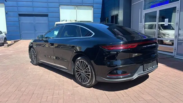 BYD HAN 2025