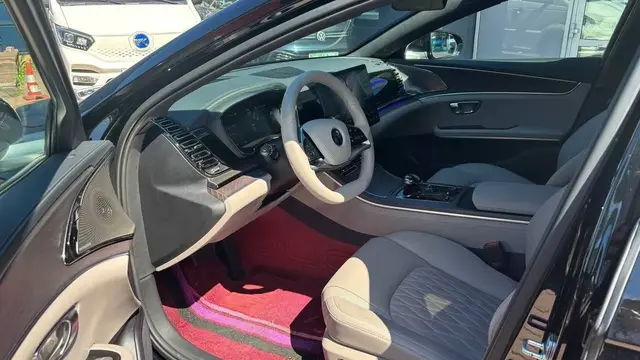 BYD HAN 2025