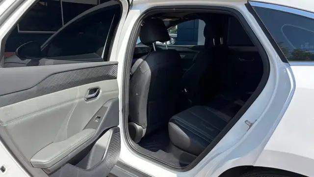 BYD QIN L 2025