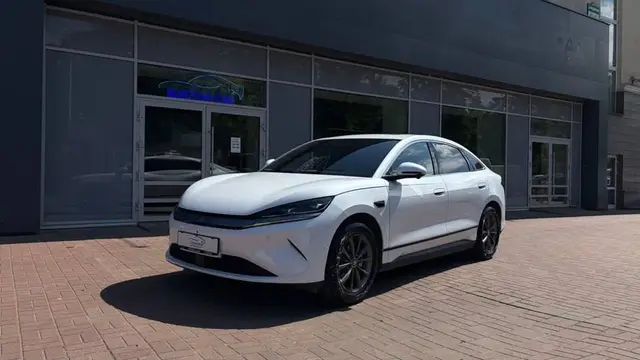 BYD QIN L 2025