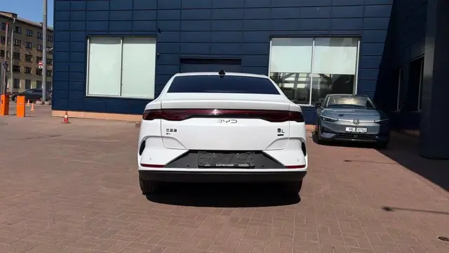 BYD QIN L 2025