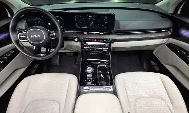 KIA CARNIVAL SIGNATURE 2023