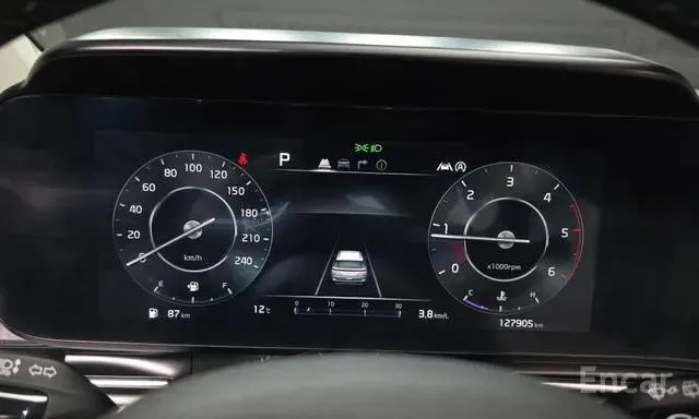 KIA CARNIVAL SIGNATURE 2023